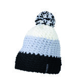 Crocheted Cap with Pompon_